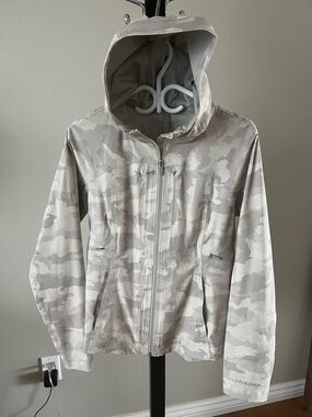 Lululemon Break A Trail Light Gray Camo Hooded Shell